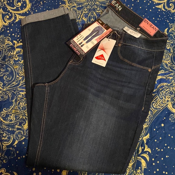 Jeans - Picture 1 of 1